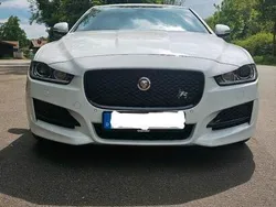 Weiß Gebraucht 2017 Jaguar XE R-Sport Limousine | 17.999 € (Fairer Preis)