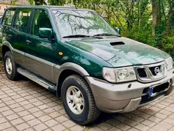 Grün Gebraucht 2003 Nissan Terrano SUV | 5.300 € (Guter Preis)