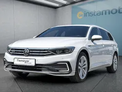 Weiß Gebraucht 2023 VW Passat GTE Kombi | 32.699 € (Fairer Preis)