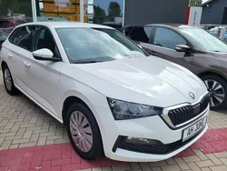 Weiß Gebraucht 2019 Skoda Scala Ambition Kleinwagen | 14.799 € (Fairer Preis)