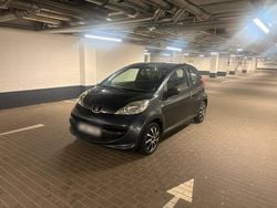 Braun Gebraucht 2008 Peugeot 107 Kleinwagen | 1.400 € (Guter Preis)