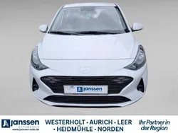 Weiß Neu 2024 Hyundai i10 Select Kleinwagen | 18.230 € (Etwas zu teuer)