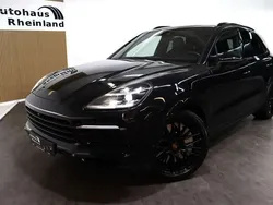 Schwarz Gebraucht 2018 Porsche Cayenne Chrono SUV | 46.750 € (Fairer Preis)
