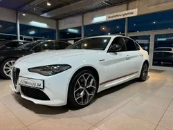 Weiß Gebraucht 2018 Alfa Romeo Giulia Veloce Limousine | 27.650 € (Guter Preis)
