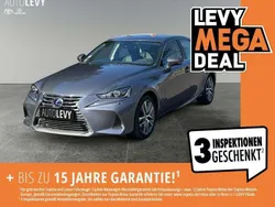 Grau Gebraucht 2020 Lexus IS300h Limousine | 29.990 € (Teuer)