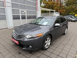 Grau Gebraucht 2011 Honda Accord Kombi | 9.790 € (Fairer Preis)