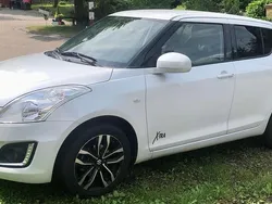 Weiß Gebraucht 2015 Suzuki Swift X-TRA Limousine | 6.700 € (Fairer Preis)