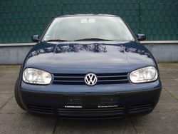 Blau Gebraucht 2002 VW Golf IV Comfortline Limousine | 2.950 € (Fairer Preis)