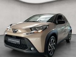 Beige Gebraucht 2024 Toyota Aygo Team Kleinwagen | 17.350 € (Guter Preis)