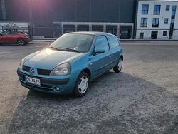 Andere farben Gebraucht 2003 Renault Clio Coupé | 1.490 € (Teuer)