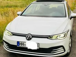 Weiß Gebraucht 2020 VW Golf VIII Life Limousine | 17.200 € (Fairer Preis)