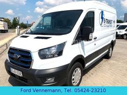 Frostweiß Gebraucht 2023 Ford Transit Trend Van / Kleinbus | 39.750 € (Fairer Preis)