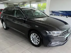 Grau Gebraucht 2020 VW Passat Business Kombi | 17.890 € (Guter Preis)