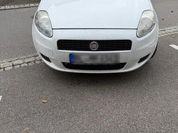 Weiß Gebraucht 2012 Fiat Punto Kleinwagen | 890 €