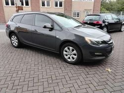 Plat.anthr./rogrey/0j:silbergr Gebraucht 2016 Opel Astra Style Kombi | 4.990 € (Guter Preis)