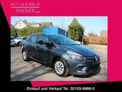 Grau Gebraucht 2018 Renault Clio IV LIMITED Limousine | 6.390 € (Fairer Preis)