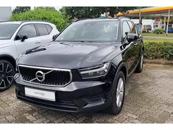 Schwarz Gebraucht 2022 Volvo XC40 Momentum SUV | 21.890 € (Superpreis)