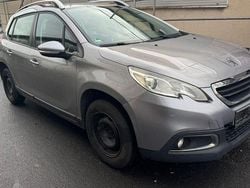 Grau Gebraucht 2014 Peugeot 2008 Active SUV | 3.999 € (Fairer Preis)
