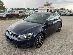 Blau Gebraucht 2014 VW Golf VII Cup Limousine | 9.500 € (Guter Preis)