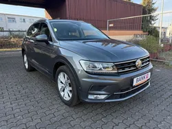 Grau Gebraucht 2016 VW Tiguan Highline SUV | 17.499 € (Fairer Preis)