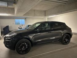 Schwarz Gebraucht 2015 Porsche Macan S Sport SUV | 59.950 €