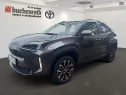 Grau Neu 2024 Toyota Yaris Cross Team SUV | 31.490 €