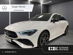 Weiß Gebraucht 2024 Mercedes CLA200 Shooting Brake AMG Kombi | 37.200 €