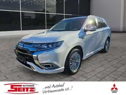 Diamond/silky white (weiss) Gebraucht 2019 Mitsubishi Outlander P-HEV Edition+ SUV | 19.990 € (Fairer Preis)