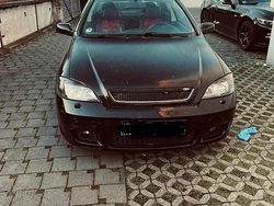 Schwarz Gebraucht 2002 Opel Astra Cabriolet Cabrio | 1.200 €
