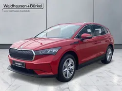 Velvet rot Gebraucht 2025 Skoda Enyaq iV Loft SUV | 39.990 € (Guter Preis)