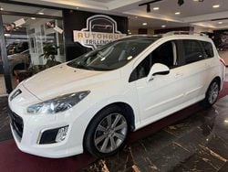 Weiß Gebraucht 2012 Peugeot 308 Allure Kombi | 7.950 € (Teuer)