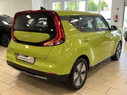 Grün Gebraucht 2021 Kia Soul EV Edition 7 SUV | 14.300 € (Superpreis)