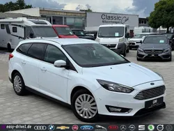 Weiß Gebraucht 2015 Ford Focus Business Edition Limousine | 11.990 € (Fairer Preis)