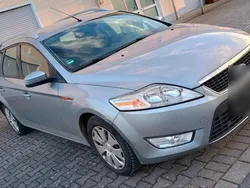 Grau Gebraucht 2007 Ford Mondeo Kombi | 1.650 € (Fairer Preis)