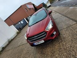 Rot Gebraucht 2018 Ford Kuga ST-Line SUV | 11.500 € (Superpreis)