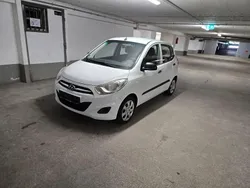 Weiß Gebraucht 2012 Hyundai i10 Kleinwagen | 3.000 € (Fairer Preis)