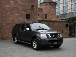 Grau Gebraucht 2010 Nissan Navara Premium Edition Abholung | 16.995 €