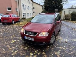 Rot Gebraucht 2006 VW Touran Trendline Van / Kleinbus | 1.300 € (Superpreis)