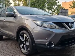 Schwarz Gebraucht 2015 Nissan Qashqai Acenta SUV | 7.999 € (Guter Preis)