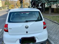 Weiß Gebraucht 2006 VW Fox Kleinwagen | 2.000 €
