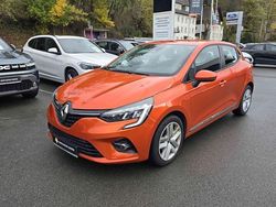 Orange Gebraucht 2021 Renault Clio V Zen Limousine | 12.980 € (Fairer Preis)
