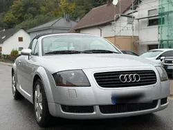 Silber Gebraucht 2000 Audi TT Roadster Cabrio | 8.990 € (Etwas zu teuer)