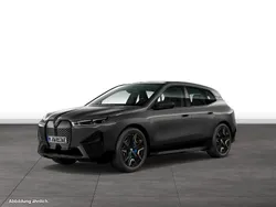 Grau Gebraucht 2023 BMW iX SUV | 74.574 € (Teuer)