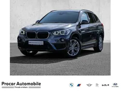 Grau Gebraucht 2018 BMW X1 Shadowline SUV | 23.490 € (Guter Preis)