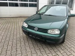 Grün Gebraucht 1998 VW Golf IV Comfortline Kleinwagen | 2.950 € (Fairer Preis)