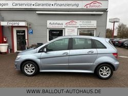 Blau Gebraucht 2010 Mercedes B160 Van / Kleinbus | 5.950 € (Fairer Preis)