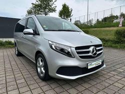 Brillantsilber metallic Gebraucht 2021 Mercedes V300 Avantgarde Edition Van / Kleinbus | 50.900 € (Superpreis)