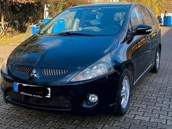 Schwarz Gebraucht 2005 Mitsubishi Grandis Van / Kleinbus | 3.000 € (Fairer Preis)