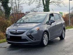 Grau Gebraucht 2016 Opel Zafira Van / Kleinbus | 7.999 € (Superpreis)