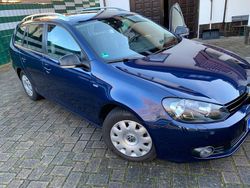 Blau Gebraucht 2013 VW Golf VI Kleinwagen | 9.850 €